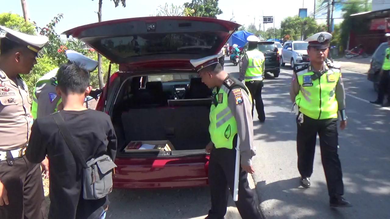 Persempit Gerak Teroris, Polres Razia Kendaraan